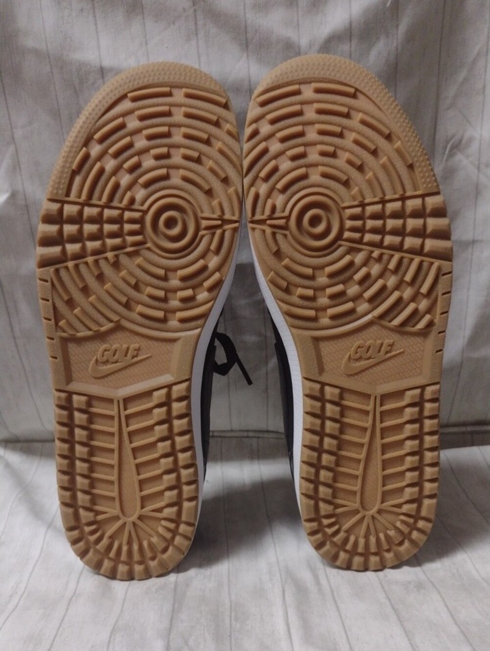 Nike Air Jordan Black Low-Top Sneakers (J1310) - Picture 6 of 6